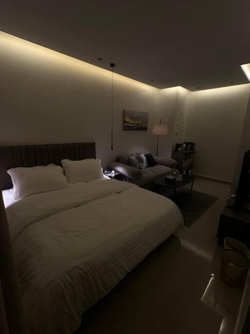 Apartment استديو بموقع مميز بدخـول ذاتي